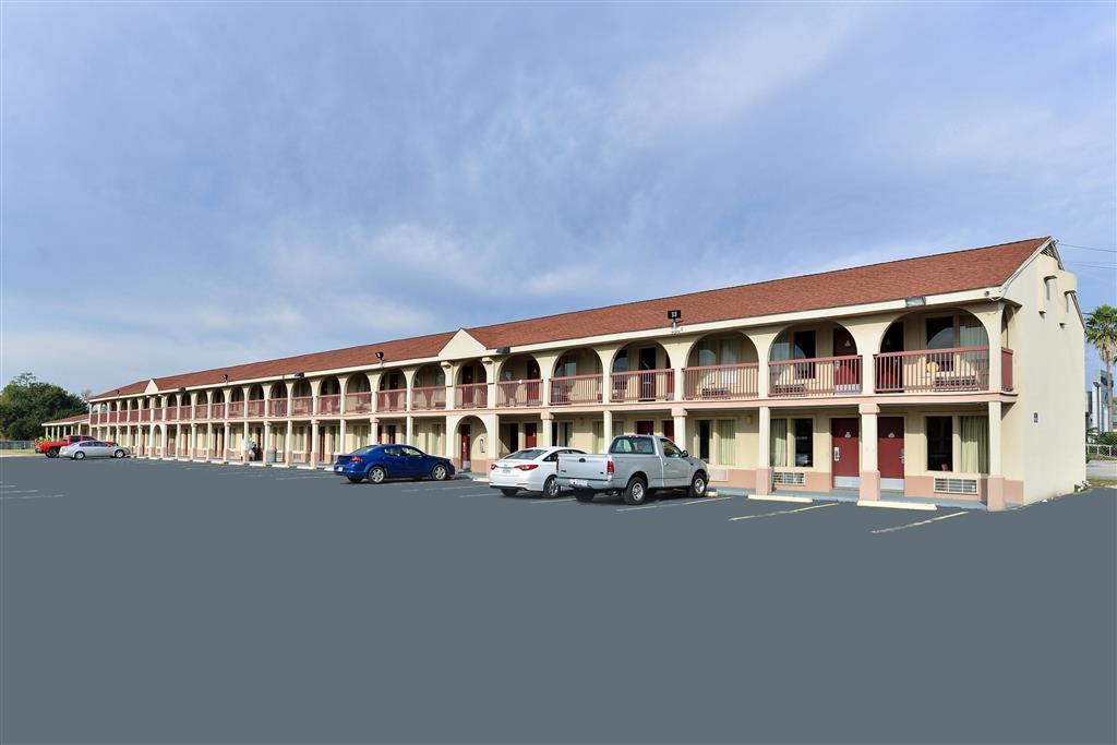 Americas Best Value Inn コンロー エクステリア 写真