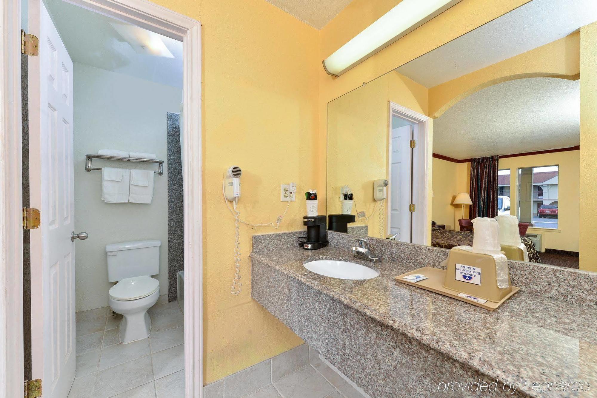Americas Best Value Inn コンロー エクステリア 写真